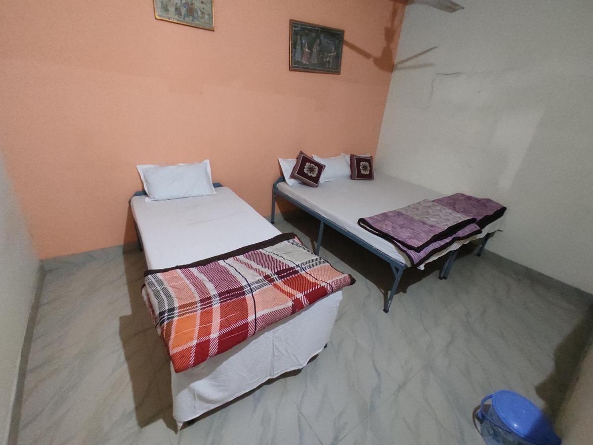Superinn Home Stay& Guest House Agra  Bagian luar foto