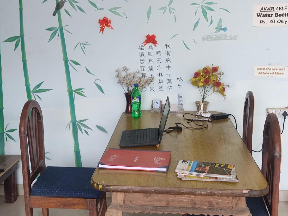 Superinn Home Stay& Guest House Agra  Bagian luar foto